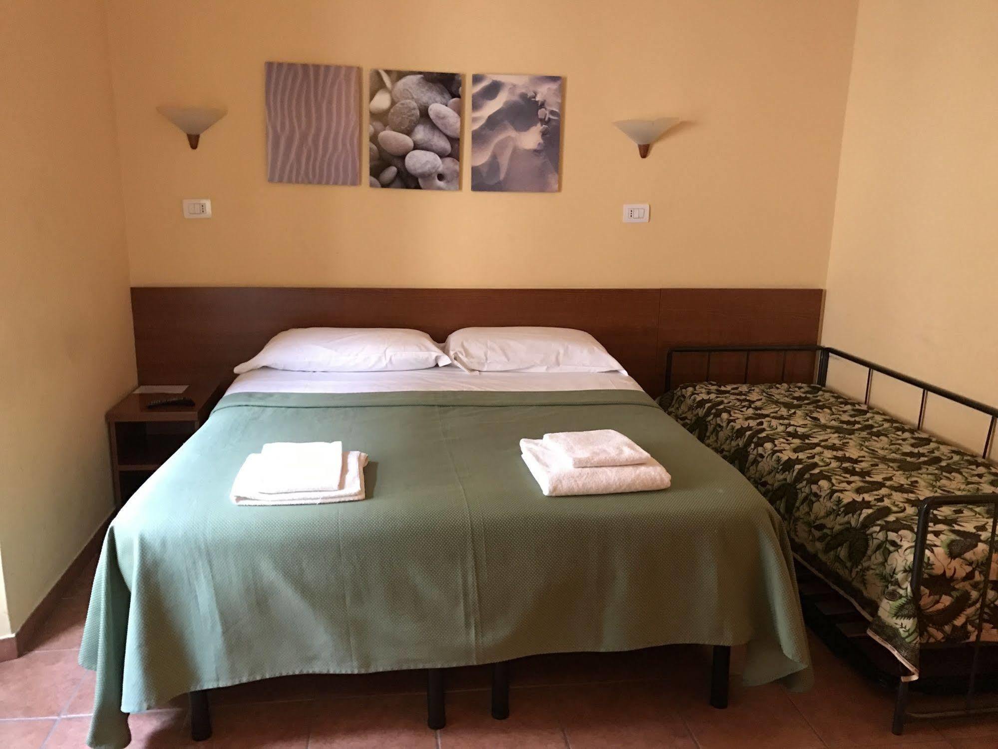 San Daniele Bundi House Hotel Roma Exterior foto