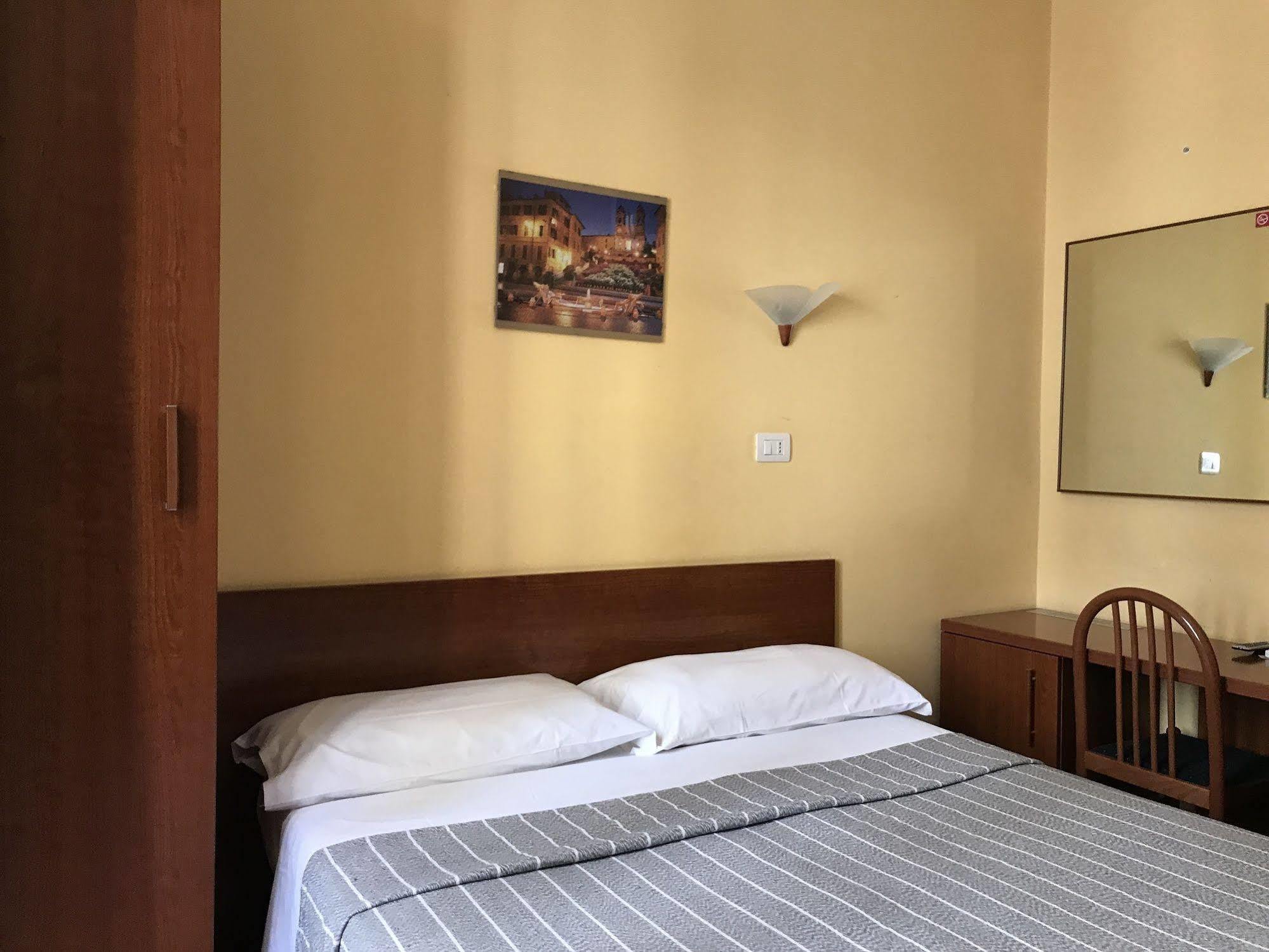 San Daniele Bundi House Hotel Roma Exterior foto