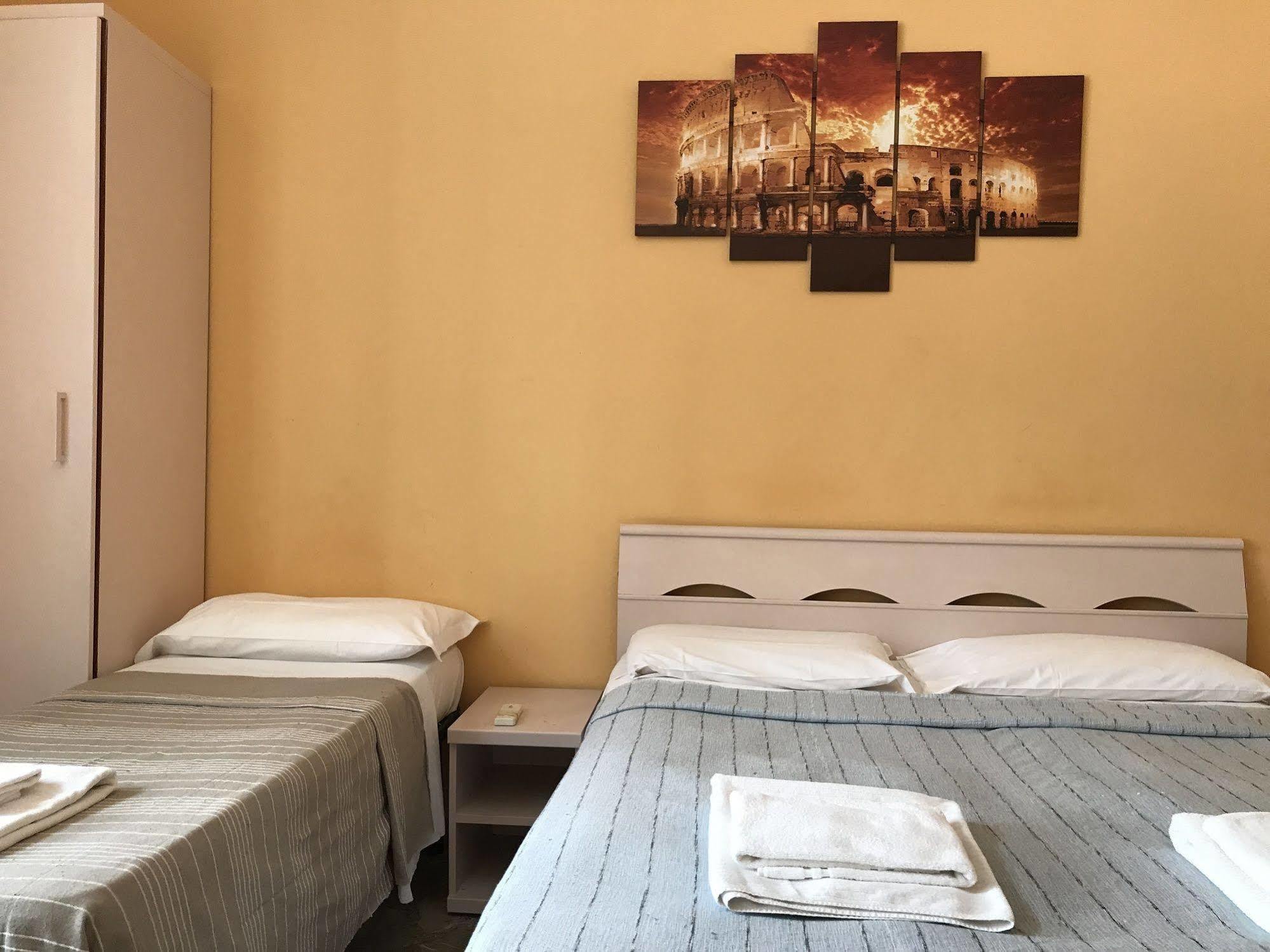 San Daniele Bundi House Hotel Roma Exterior foto